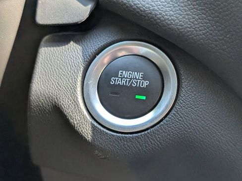 Used 2023 Chevrolet Equinox LT image 26