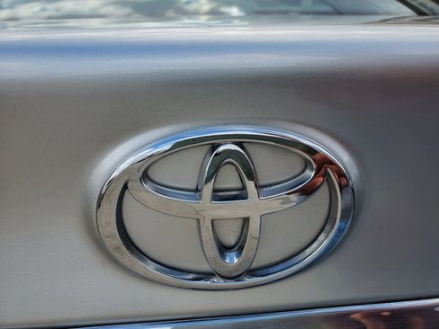 Used 2021 Toyota Corolla L image 7