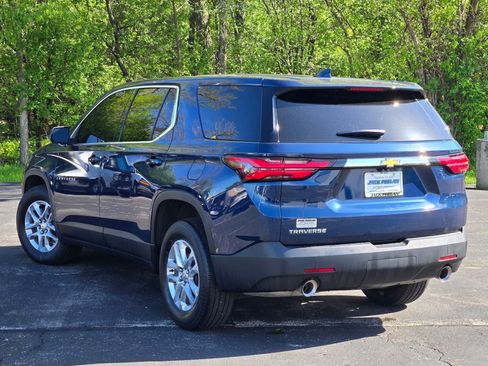 Certified 2022 Chevrolet Traverse LS FWD image 16