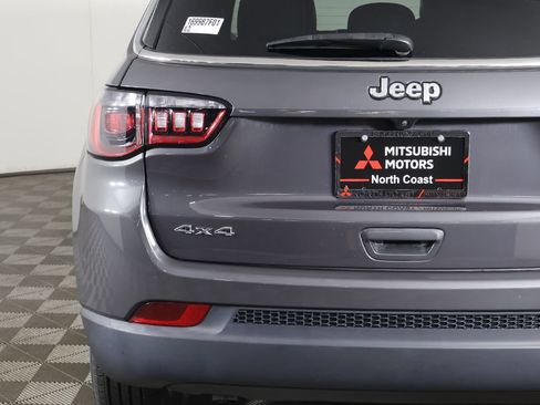 Used 2024 Jeep Compass Latitude AWD/4WD image 12