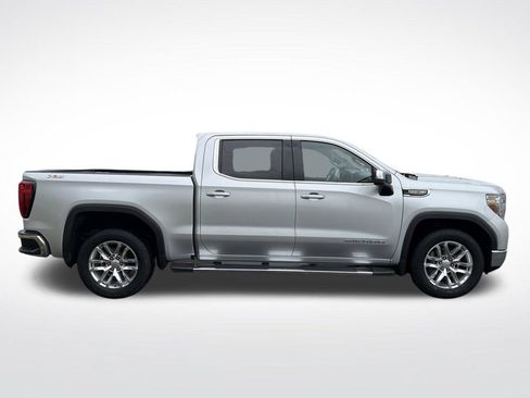 Used 2020 GMC Sierra 1500 SLE w/ SLE Value Package AWD/4WD image 4