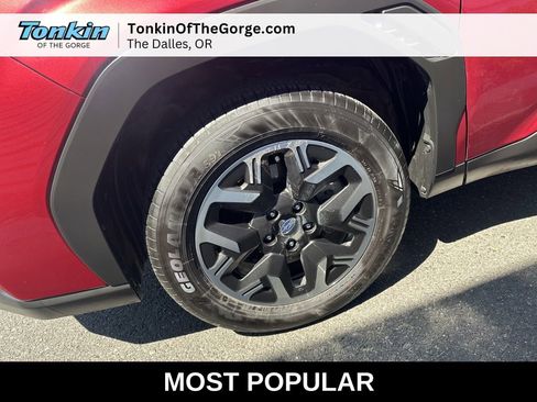 Used 2025 Subaru Forester Premium AWD/4WD image 12