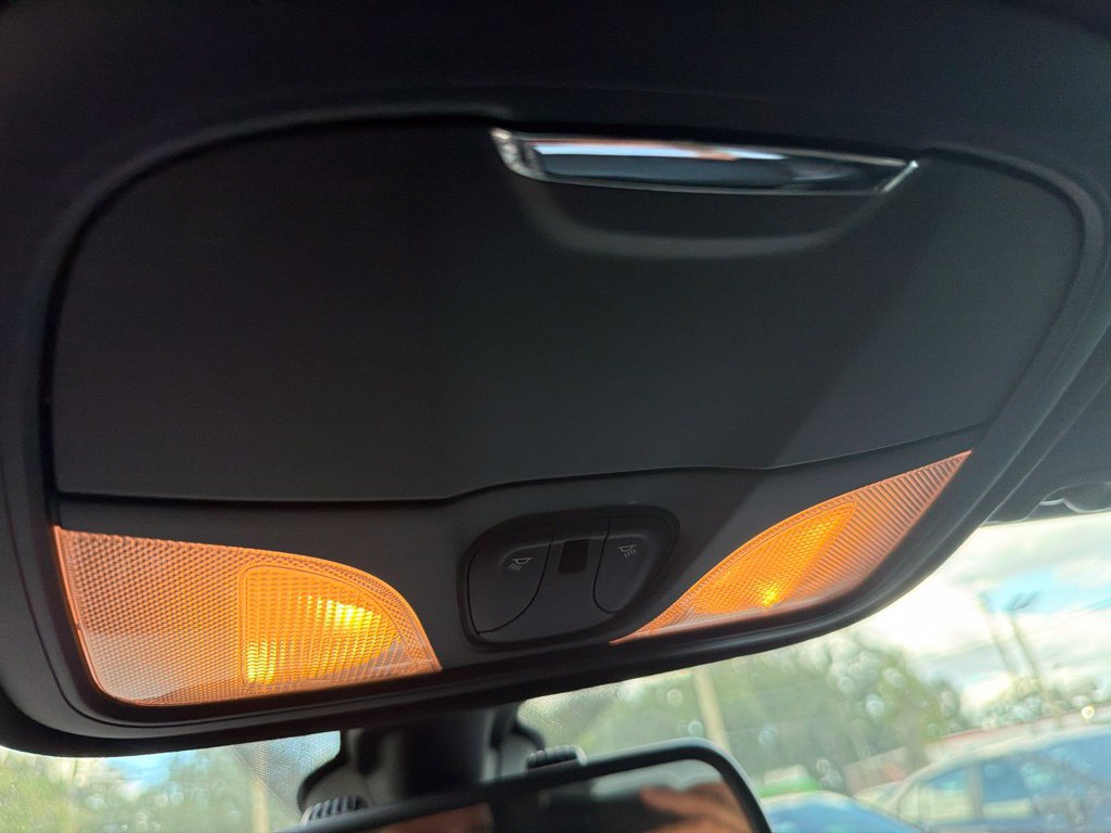 Used 2015 Chrysler 200 S w/ Navigation & Sound Group I FWD image 5