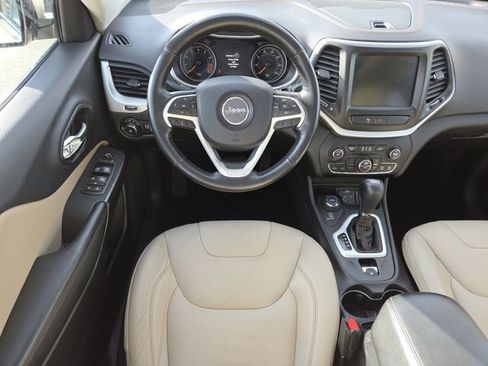 Used 2015 Jeep Cherokee Limited image 30