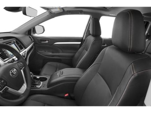 Used 2019 Toyota Highlander XLE FWD image 9
