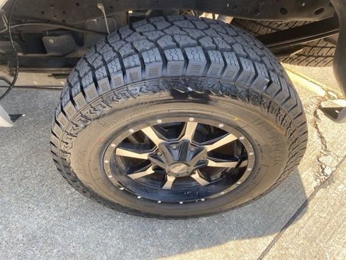 Used 2016 Ford F250 XLT w/ XLT Premium Package AWD/4WD image 22
