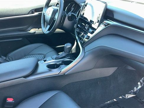 Used 2024 Toyota Camry SE w/ Audio Upgrade Package image 14