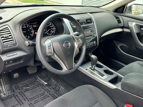 Used 2015 Nissan Altima 2.5 S w/ Power Driver Seat Package FWD image 32