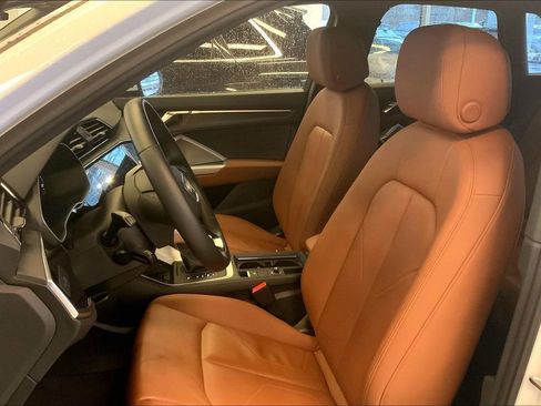 Certified 2024 Audi Q3 2.0T Premium image 8