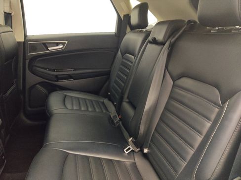 Used 2019 Ford Edge SEL w/ Equipment Group 201A FWD image 18