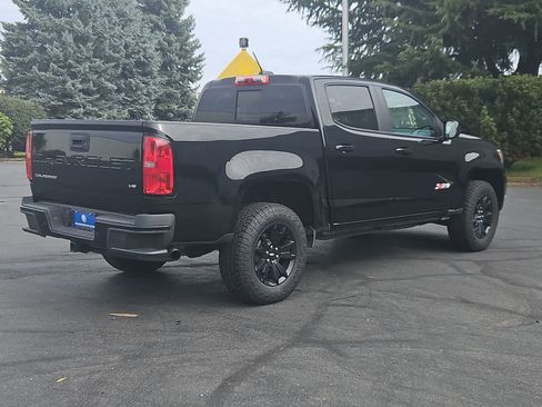 Used 2022 Chevrolet Colorado Z71 w/ Z71 Midnight Edition image 6