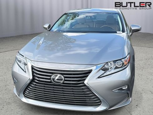 Used 2018 Lexus ES 350 w/ Navigation System Package FWD image 3
