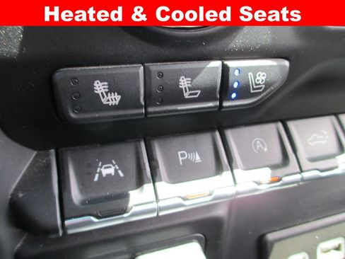 Used 2020 GMC Sierra 1500 AT4 w/ AT4 Premium Package AWD/4WD image 19