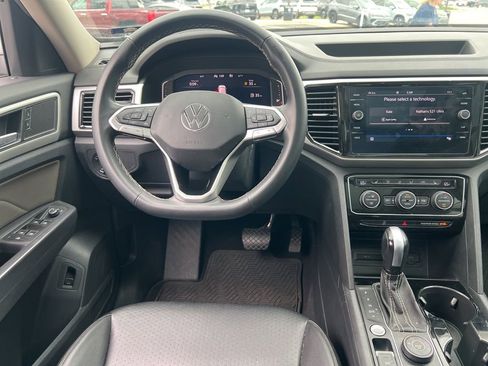 Used 2022 Volkswagen Atlas SE w/ Panoramic Sunroof Package AWD/4WD image 25