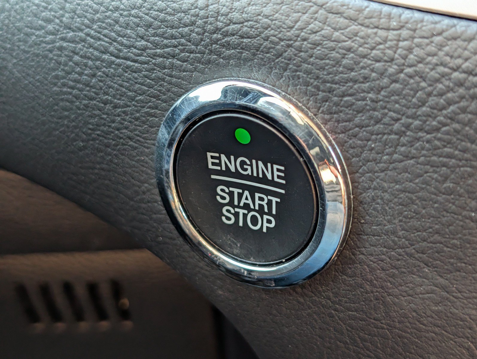 Used 2024 Ford Edge SEL AWD/4WD image 27