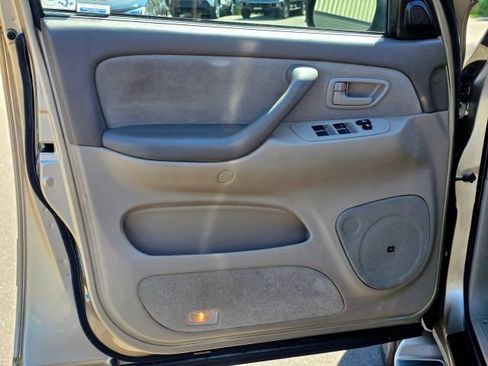 Used 2007 Toyota Sequoia SR5 AWD/4WD image 33