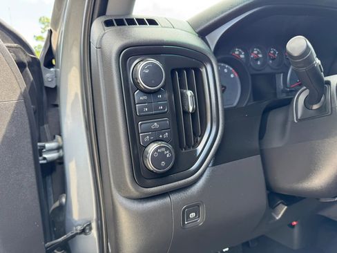 Used 2020 Chevrolet Silverado 1500 Custom Trail Boss w/ Custom Convenience Package image 11