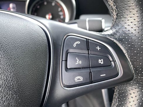 Used 2020 Mercedes-Benz GLA 250 4MATIC image 17