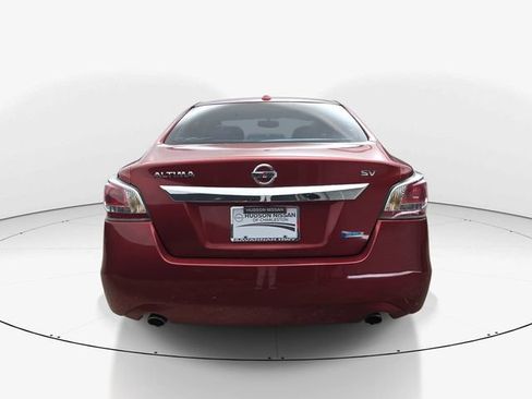 Used 2014 Nissan Altima 2.5 SV w/ Convenience Package FWD image 7