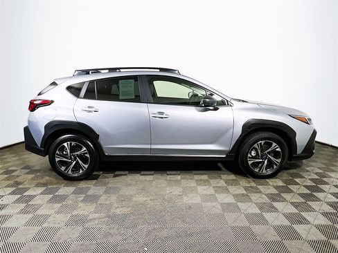 Used 2024 Subaru Crosstrek 2.0i Premium image 9