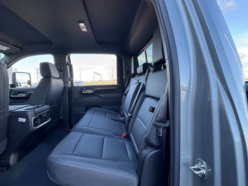 Used 2026 GMC Sierra 2500 SLT w/ SLT Premium Package image 28