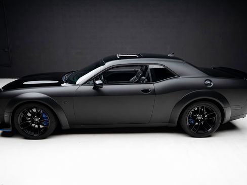 Used 2019 Dodge Challenger SRT Hellcat Redeye RWD image 18