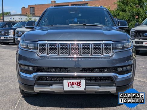 Used 2024 Jeep Grand Wagoneer L Series III AWD/4WD image 9