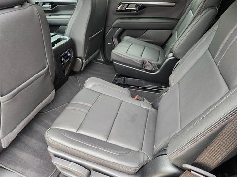 Used 2025 Chevrolet Tahoe RST w/ RST Capability Package AWD/4WD image 32