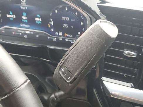 Used 2024 Chevrolet Silverado 1500 LT image 15