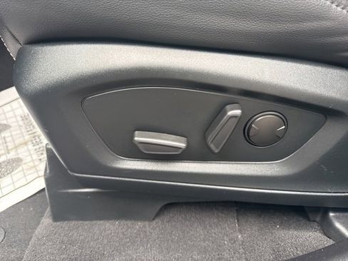 Used 2023 Ford Explorer ST image 17