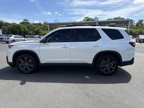 Used 2026 Honda Pilot Sport image 7