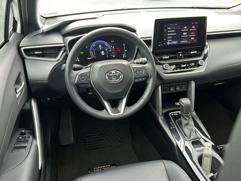 Used 2023 Toyota Corolla Cross AWD Hybrid w/ Convenience Package image 18