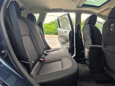 Used 2013 Nissan Rogue SV w/ Premium Pkg FWD image 28