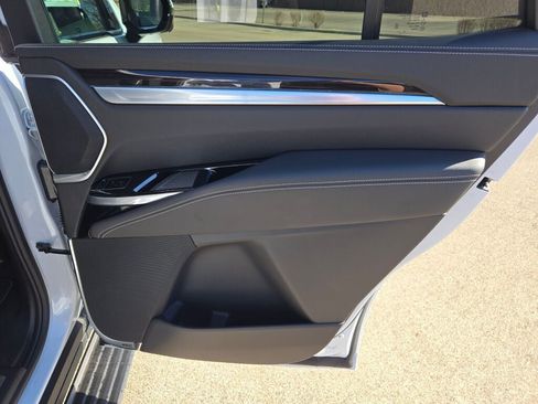 New 2026 Cadillac Escalade Luxury w/ Touring Package image 11