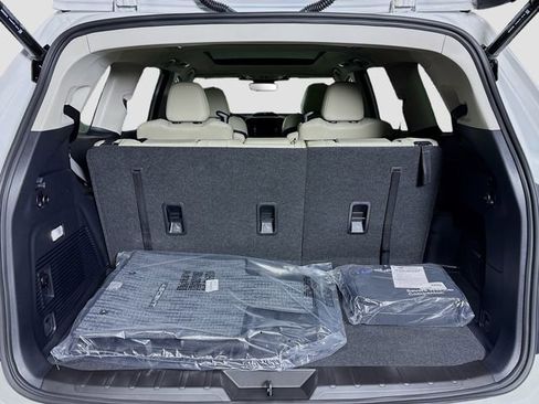 New 2026 Subaru Ascent Limited image 27