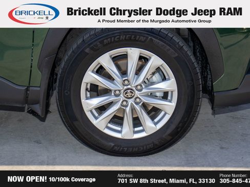 Used 2024 Toyota Corolla Cross LE image 38