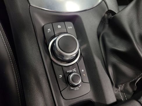 Used 2022 MAZDA MX-5 Miata RF Grand Touring image 17