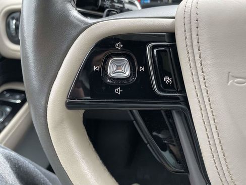 Certified 2023 Lincoln Aviator Reserve w/ Equipment Group 201A image 26