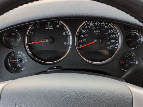 Used 2013 Chevrolet Avalanche LTZ image 32