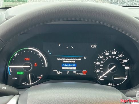 Certified 2026 Toyota Sienna XLE FWD image 25