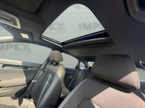 Used 2025 Honda Civic Sport image 6