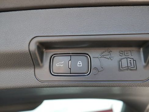 Used 2023 Ford Explorer XLT w/ Equipment Group 202A AWD/4WD image 12