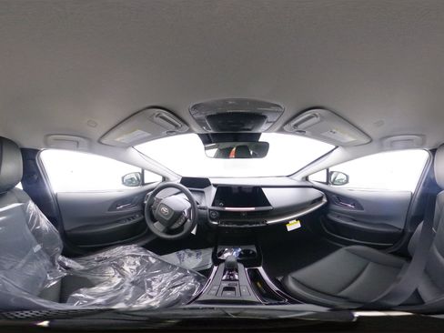New 2026 Toyota Prius XLE FWD image 33