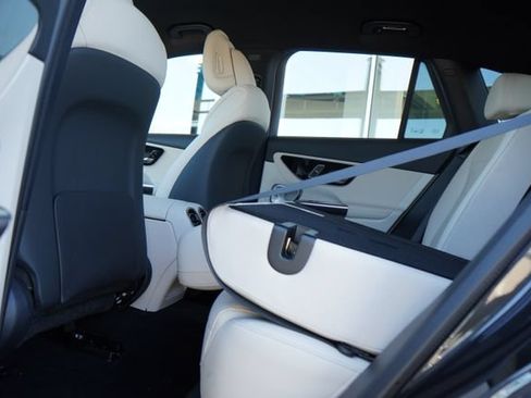 Used 2026 Mercedes-Benz GLC 300 image 29