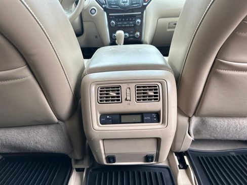 Used 2013 Nissan Pathfinder SL w/ Trailer Tow Pkg AWD/4WD image 25