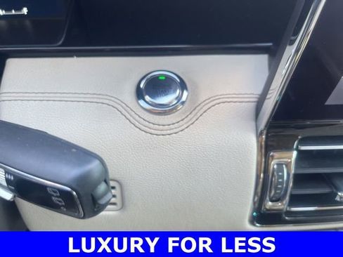 Used 2020 Lincoln Navigator L Reserve w/ Luxury Package image 34