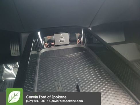 Used 2025 Ford Mustang Mach-E Premium w/ Interior Protection Package image 31