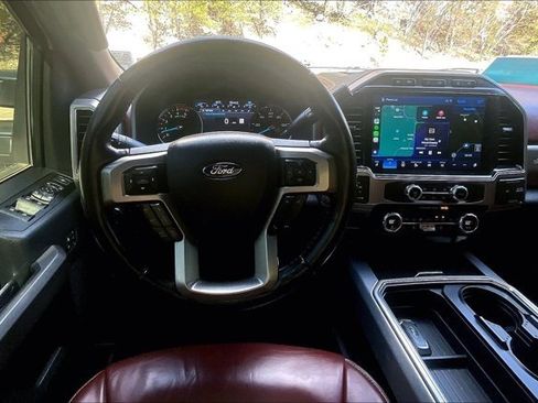 Used 2022 Ford F350 Platinum AWD/4WD image 9