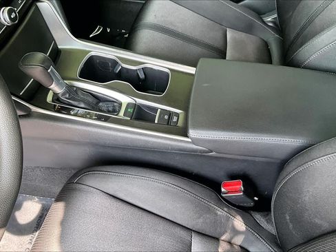 Used 2020 Honda Accord EX image 17