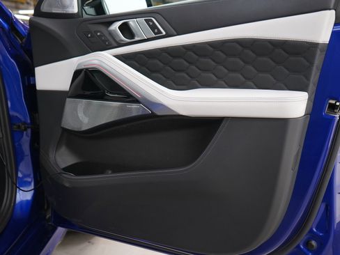 Used 2023 BMW X6 M Competition AWD/4WD image 9